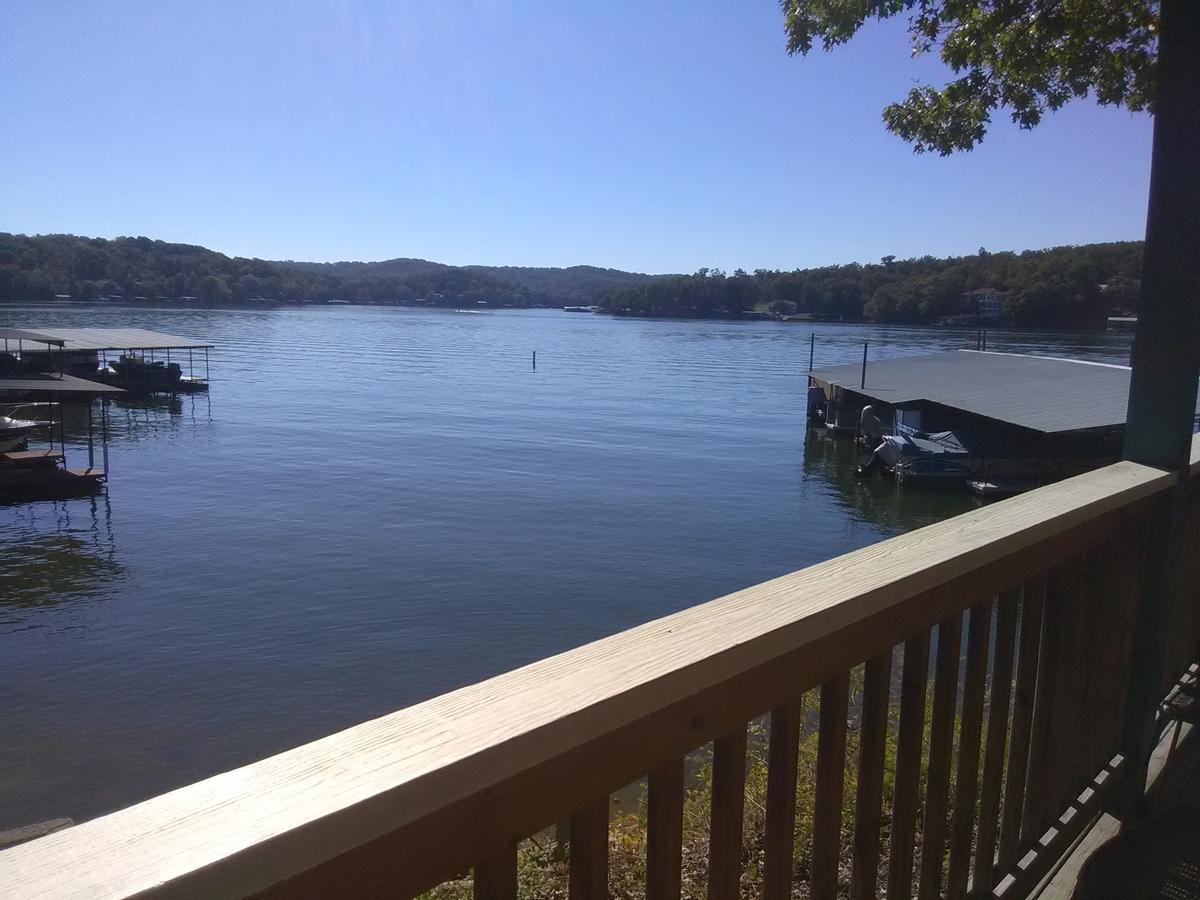 Hotel Wilsons On The Lake Camdenton Exterior foto